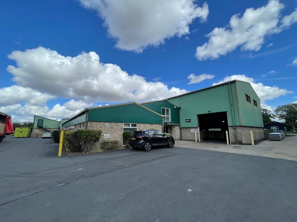 Property photo 3 of 8 Photo 17