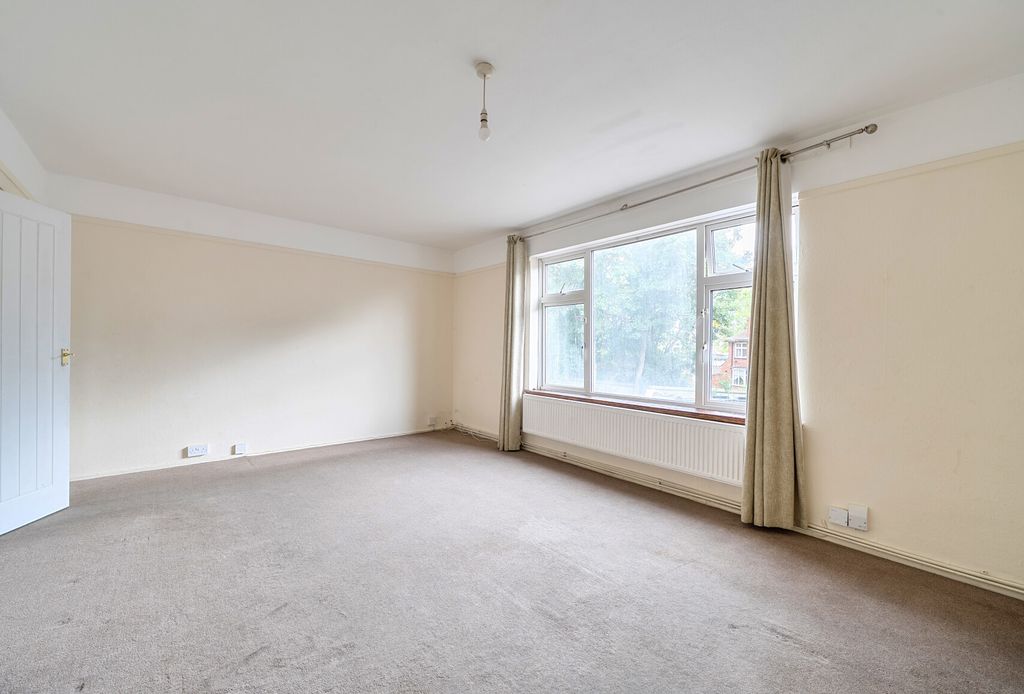 Property photo 1 of 10 1497493-8-6A6251E...