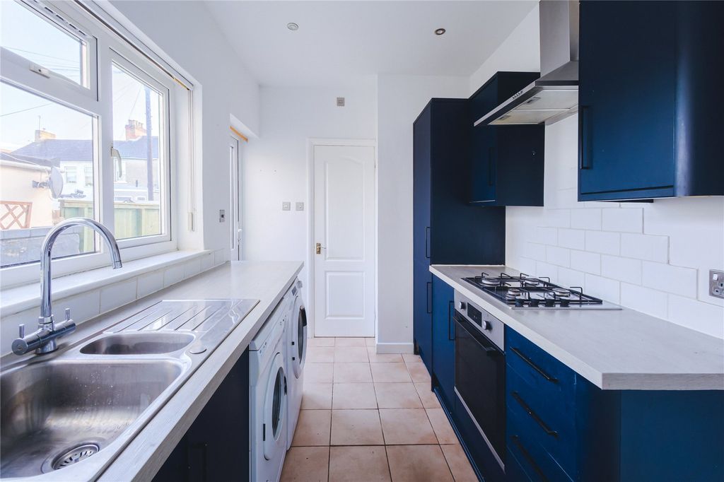 Property photo 2 of 13 Picture No. 09