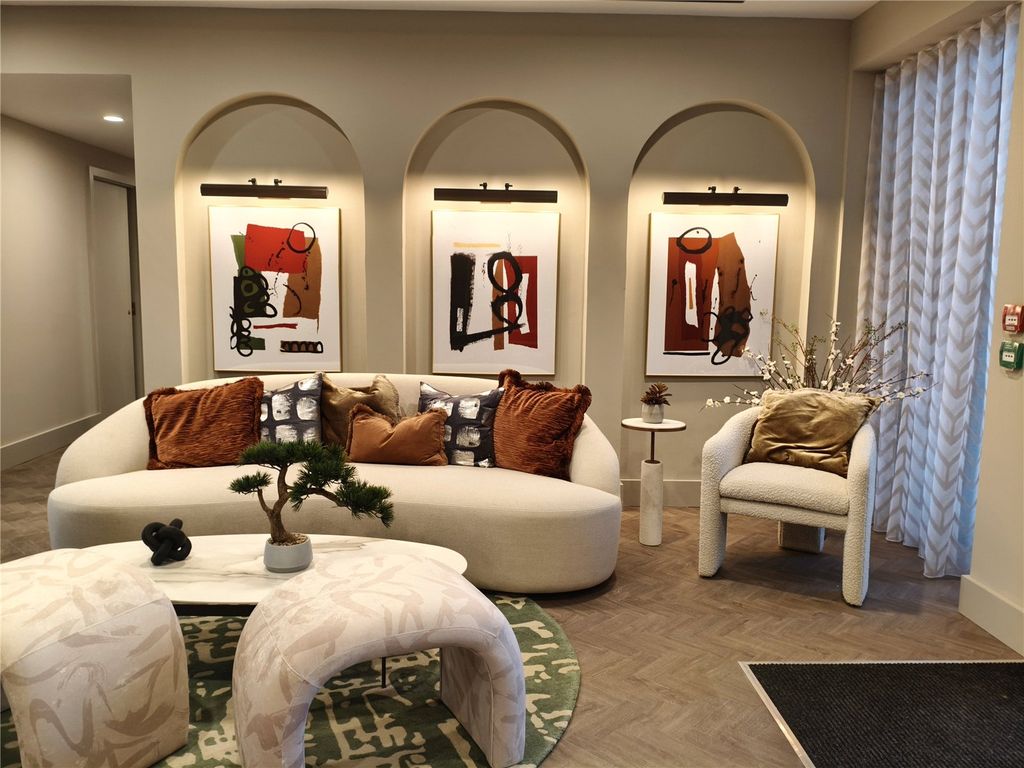 Property photo 3 of 16 Picture No. 19