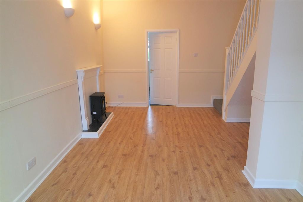 Property photo 3 of 10 Reception Room