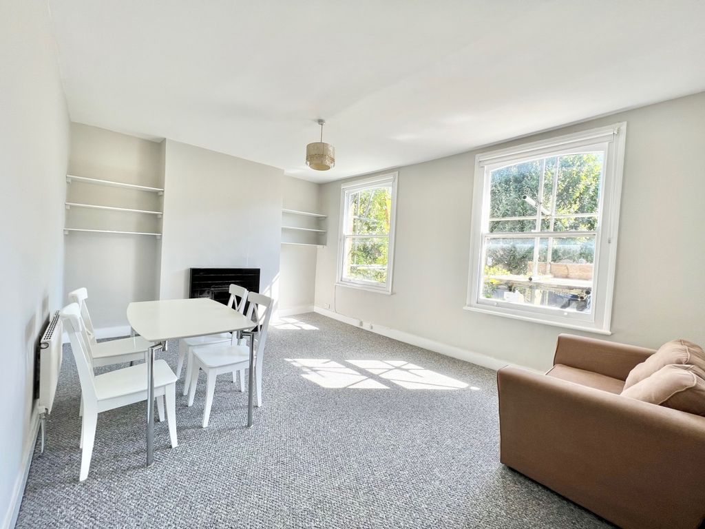 Property photo 1 of 9 1Â Bedroom Flat For Rent