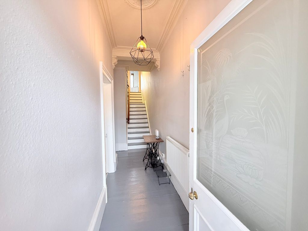 Property photo 2 of 25