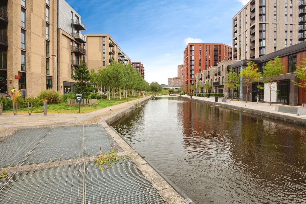 Property photo 2 of 14 Photo