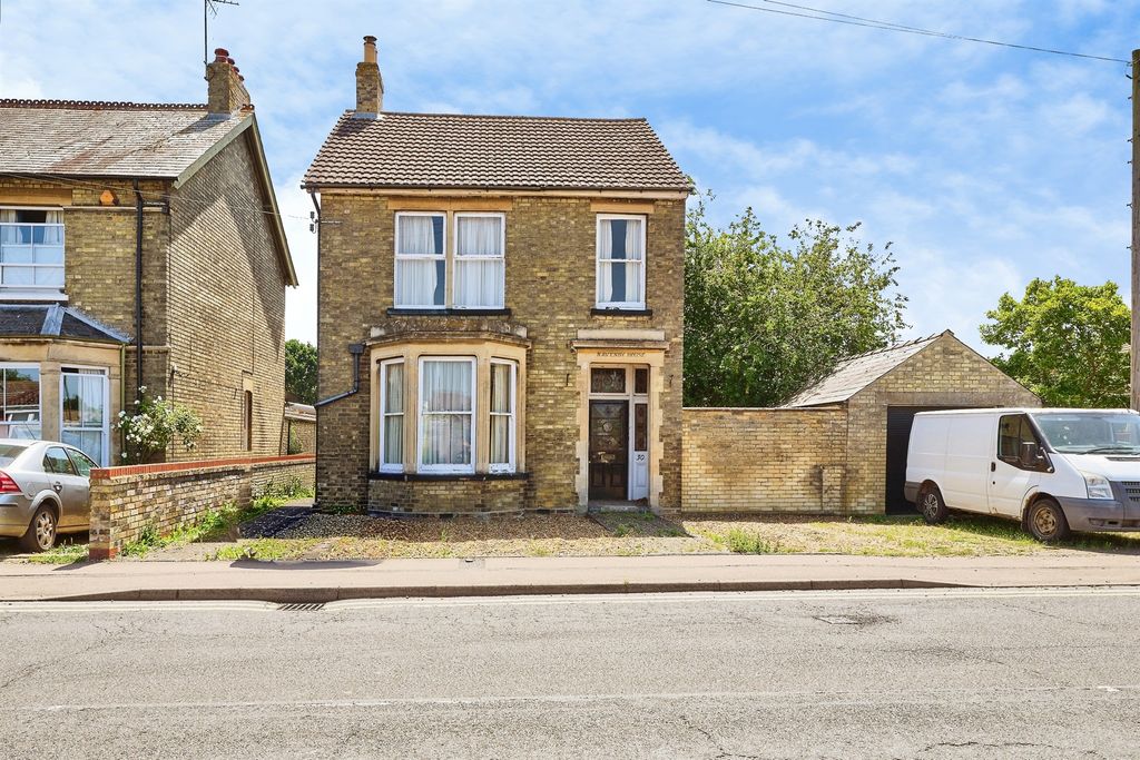 Property photo 1 of 17