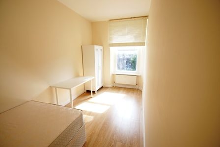 Property photo 3 of 5 102 Pembroke Road 1F