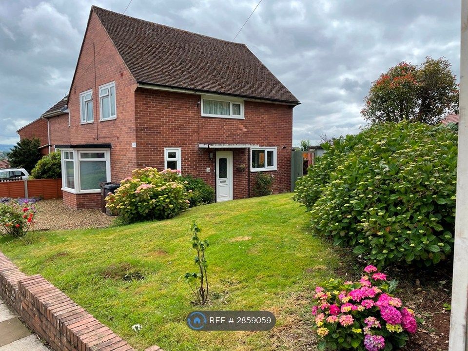 Property photo 1 of 15 Side And Front House