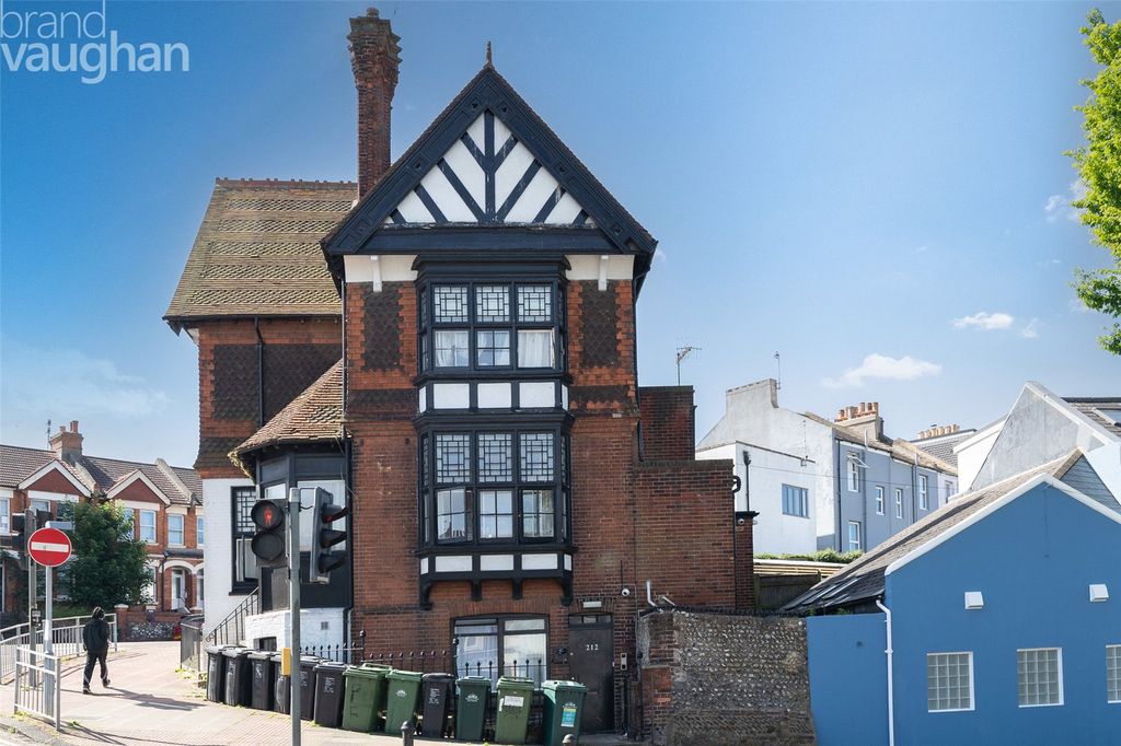 Property photo 2 of 15 Picture No. 09