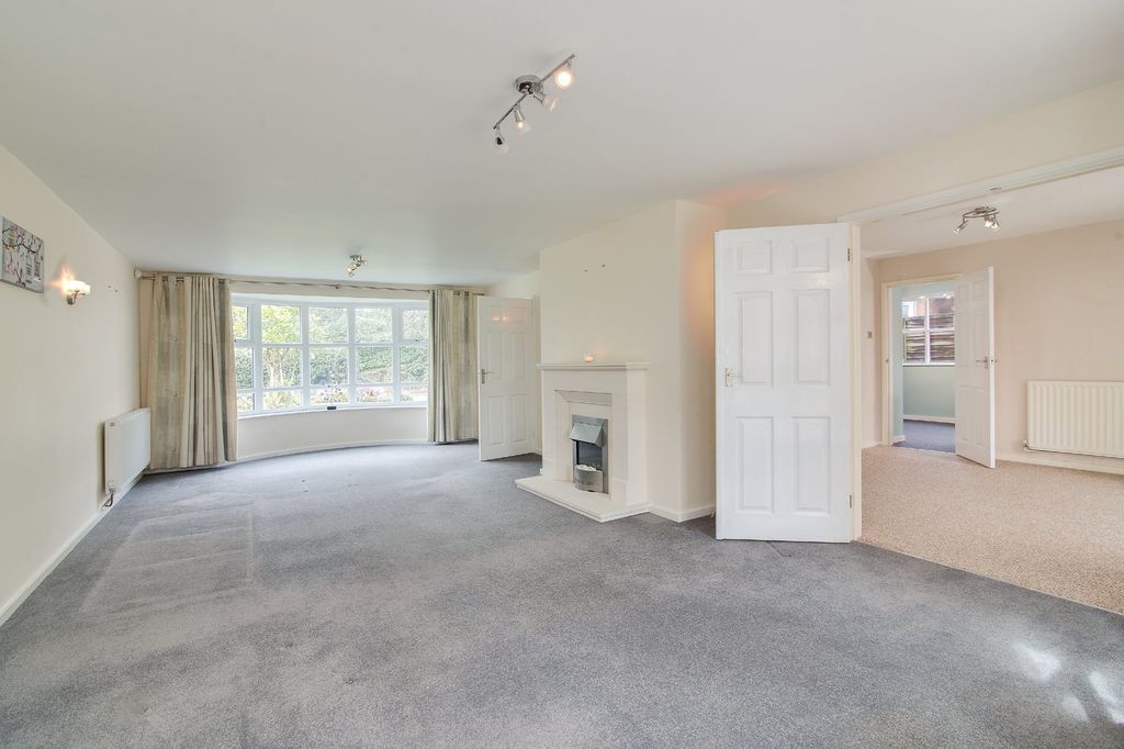 Property photo 3 of 20 Photo 17