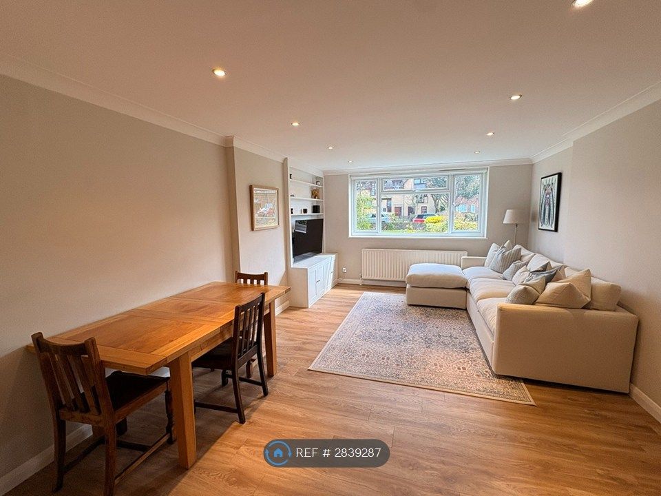 Property photo 2 of 24