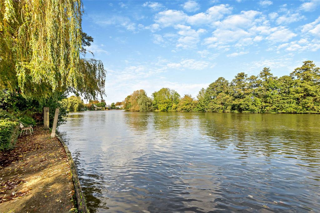 Additional image 24 of 5 bed detached house for saleVicarage Walk, Bray, Maidenhead, Berkshire SL6