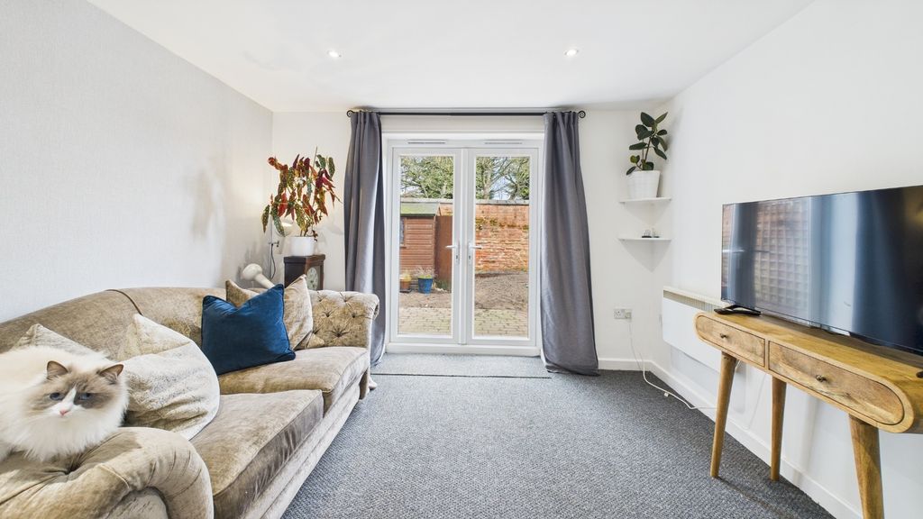 Property photo 3 of 17 3974175