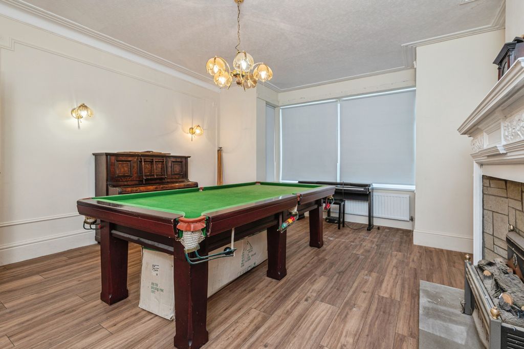 Property photo 3 of 15 Games Room