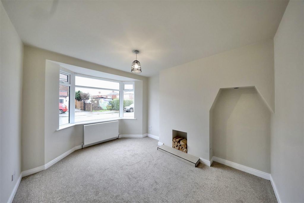 Property photo 2 of 17 Living Room