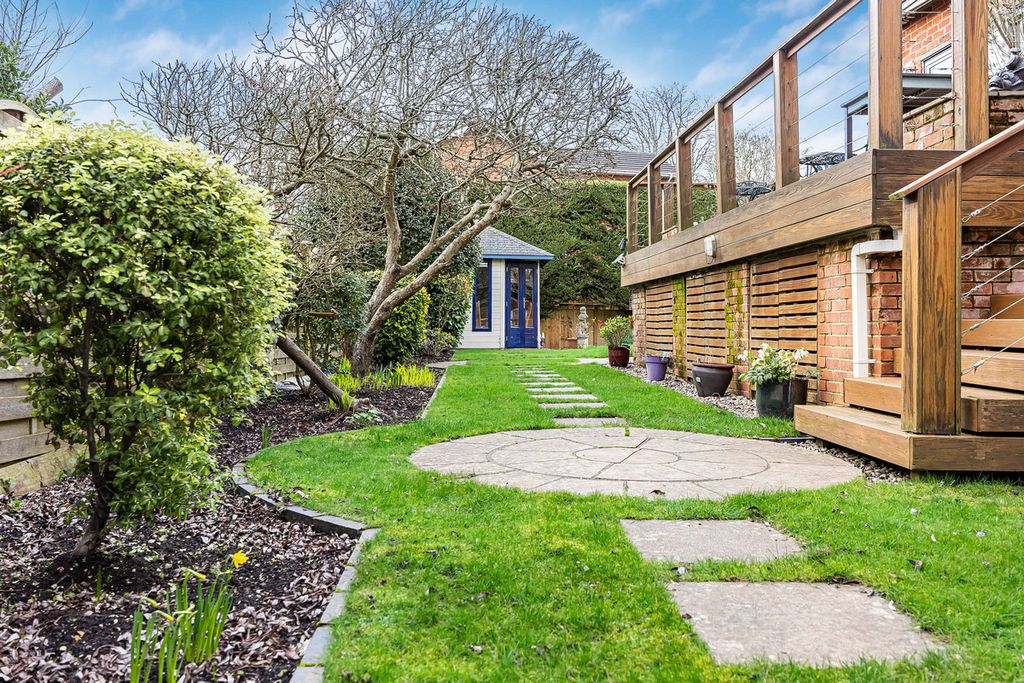 Property photo 2 of 12