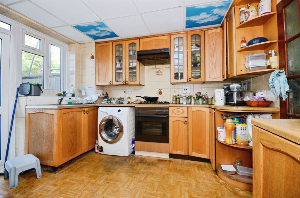 Property photo 3 of 16