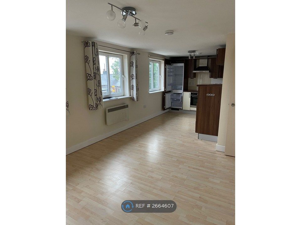 Property photo 3 of 7 Kitchen