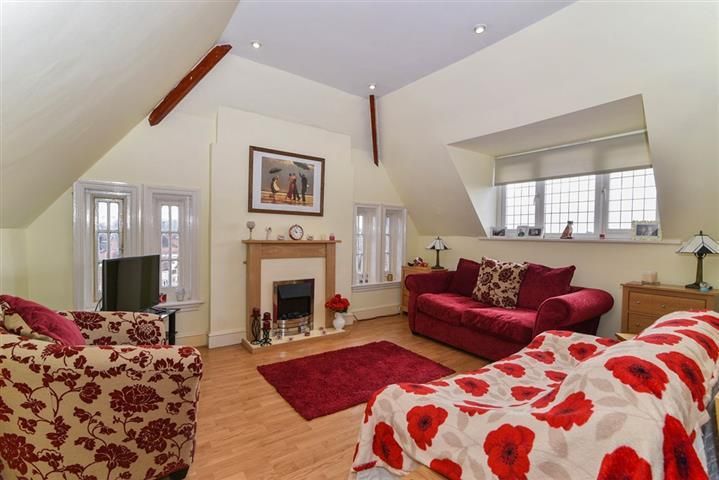 Property photo 2 of 6 Living Room