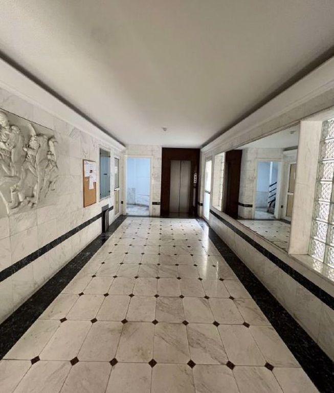 Property photo 1 of 10 Entrance