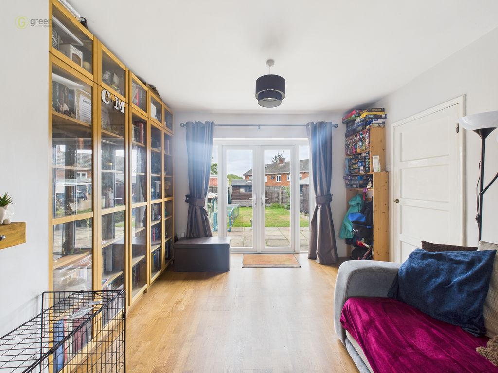 Property photo 2 of 38