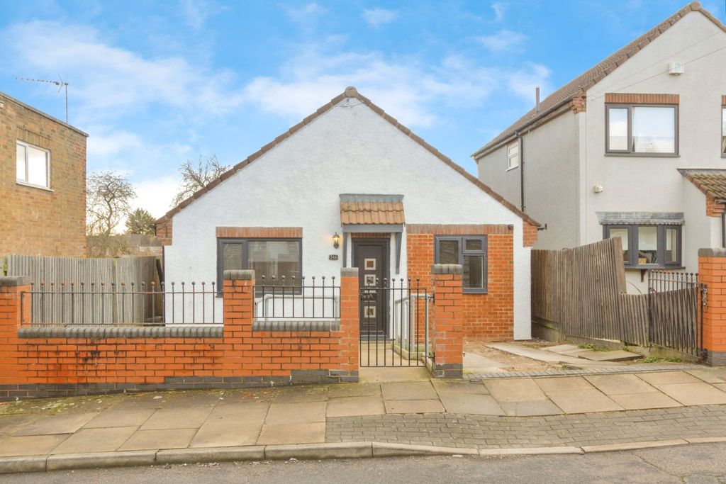 Property photo 2 of 18