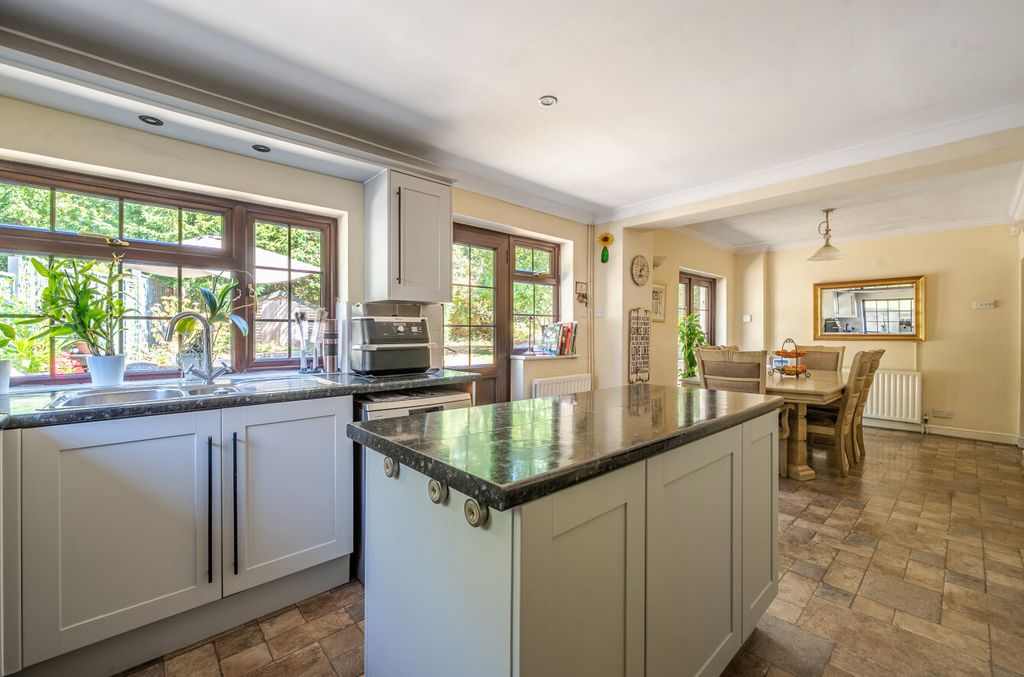 Property photo 3 of 20 3-6A6783d622Bc4-1...
