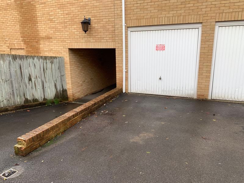 Property photo 2 of 10 Photo 3