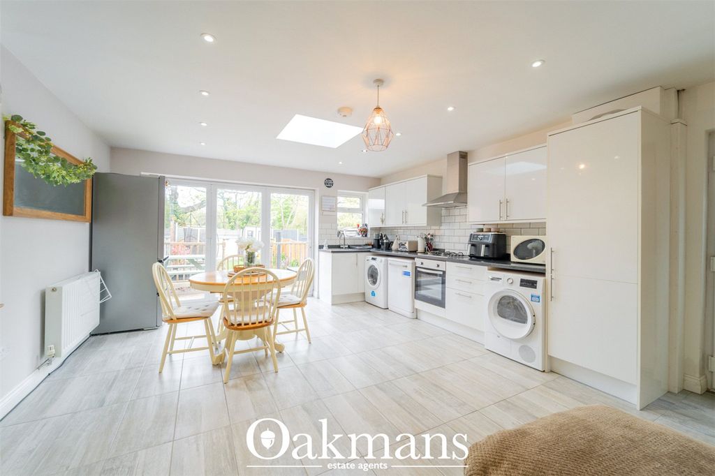 Property photo 2 of 21 Picture No. 23