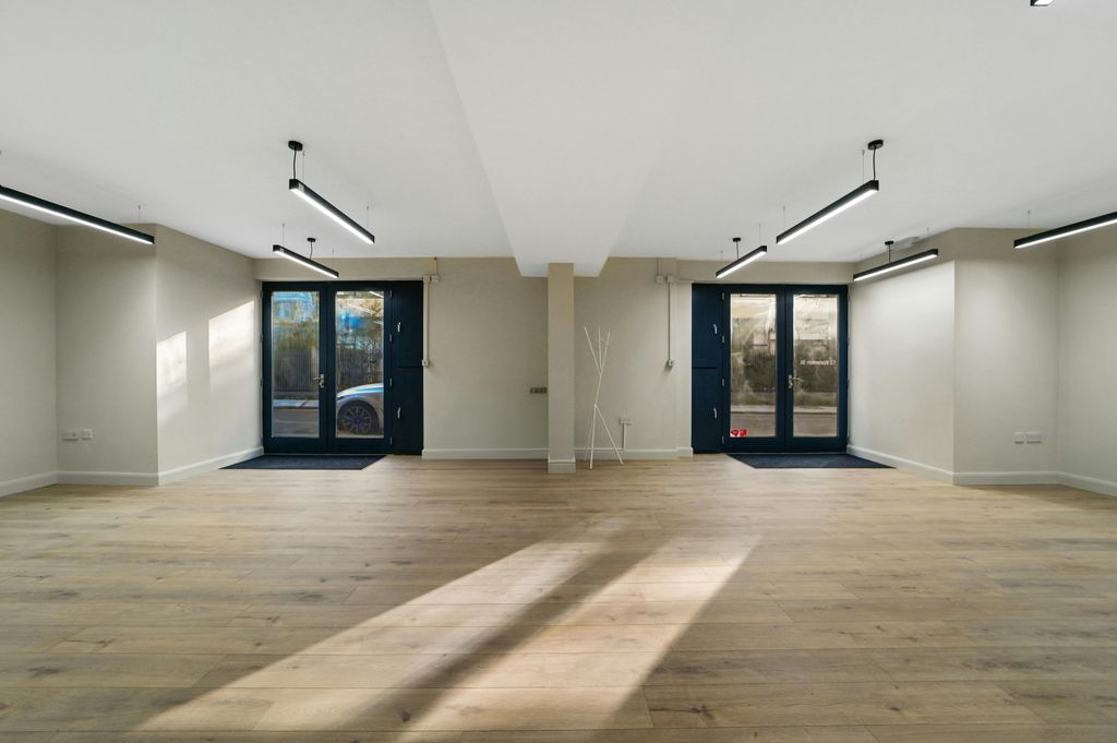 Property photo 1 of 17 Bhbc12Watersonstreet13.Jpg