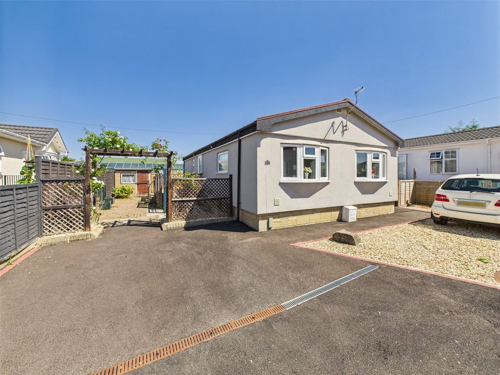 Property photo 1 of 12 Picture No. 18