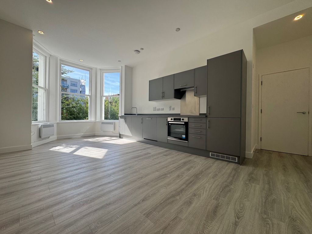 Property photo 2 of 6 Kitchen