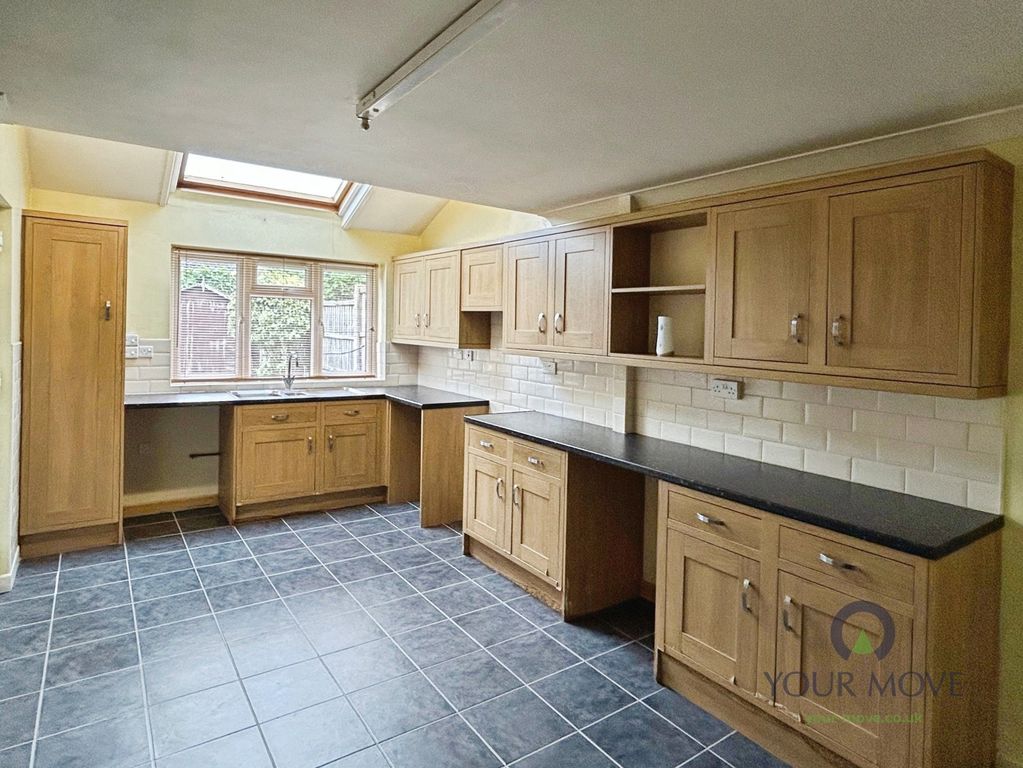Property photo 2 of 15 Kitchen/Dining Room