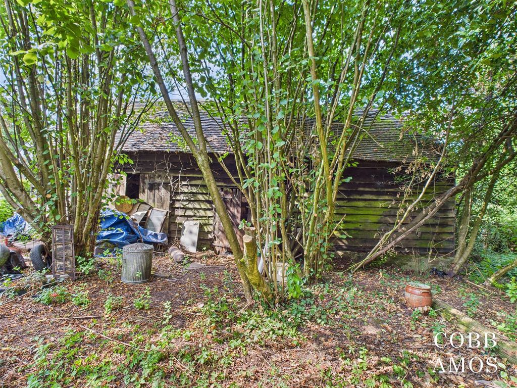 Property photo 2 of 19 Cam02803G0-Pr0217-Still020.Jpg