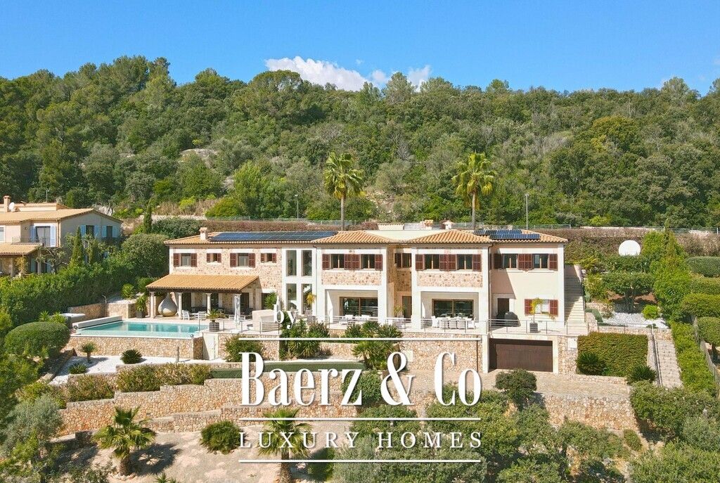 Property photo 2 of 20