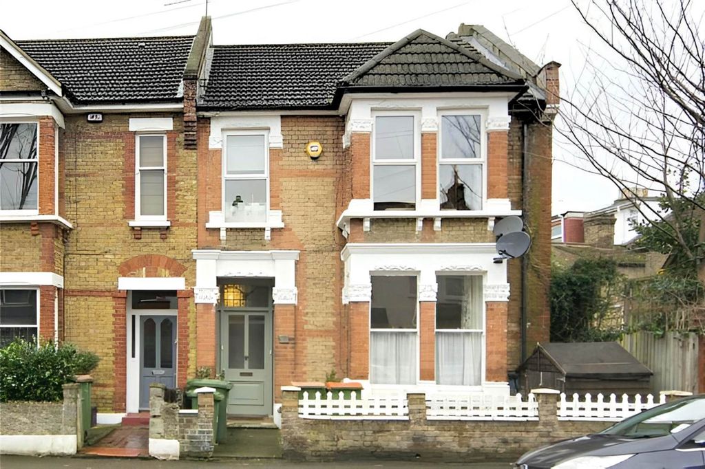 Property photo 1 of 8