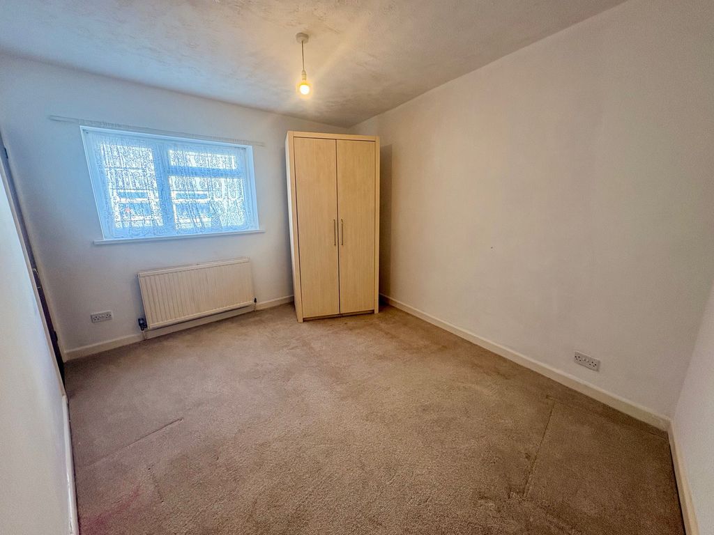 Property photo 3 of 8 Image