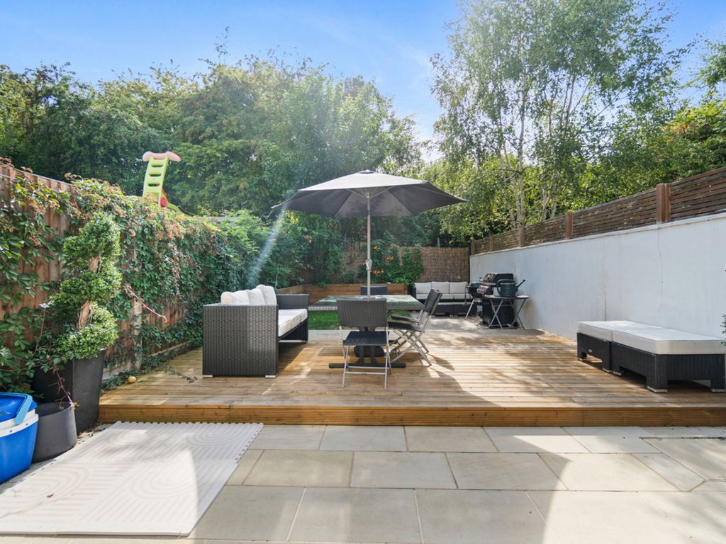 Property photo 2 of 19