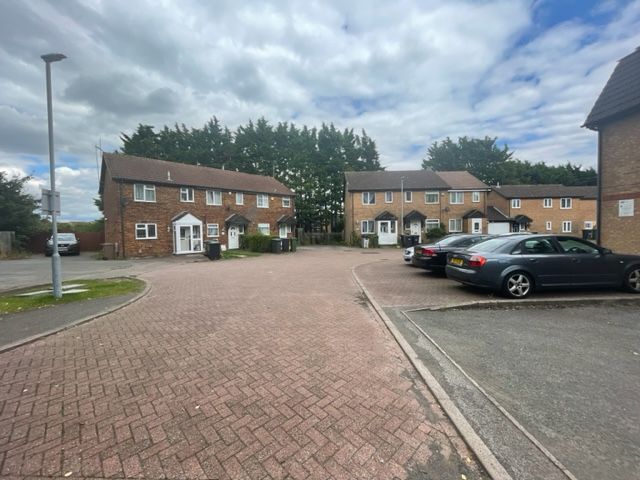 Property photo 1 of 12