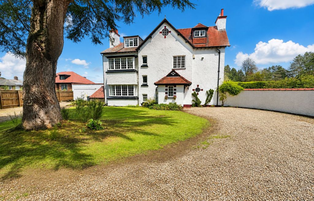 Property photo 1 of 36