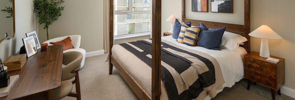 Property photo 1 of 1 An Interior Bedroom Image At Oval Village