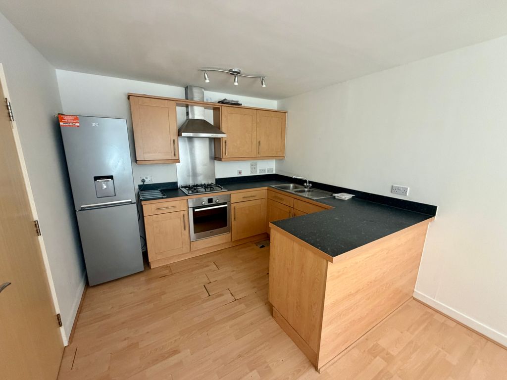 Property photo 1 of 11 Kitchen.Jpg