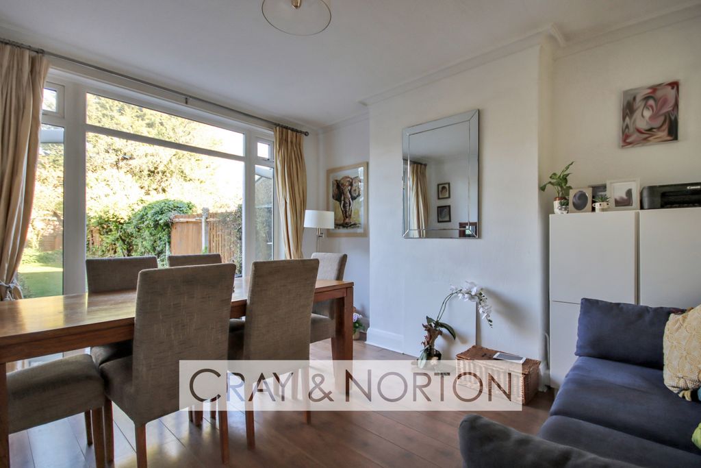 Property photo 3 of 14 Photo 2