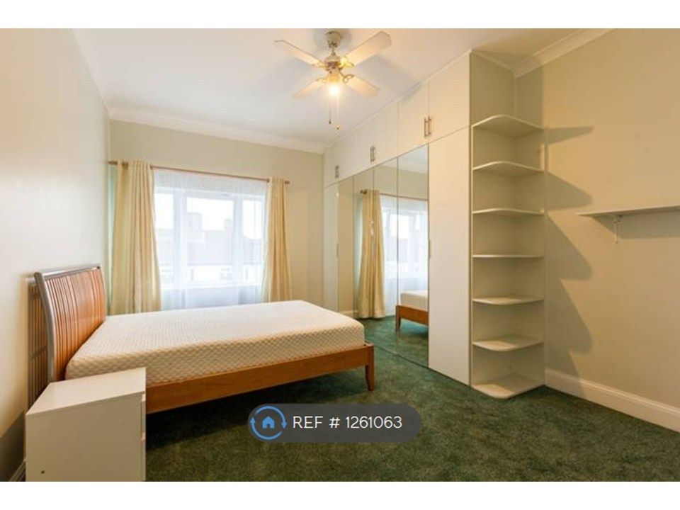 Property photo 1 of 9 Bedroom