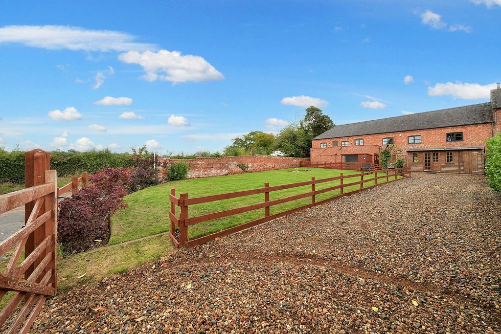 Property photo 1 of 39