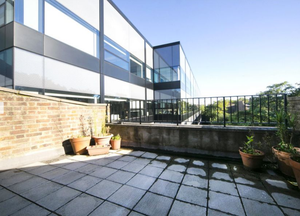 Property photo 3 of 11