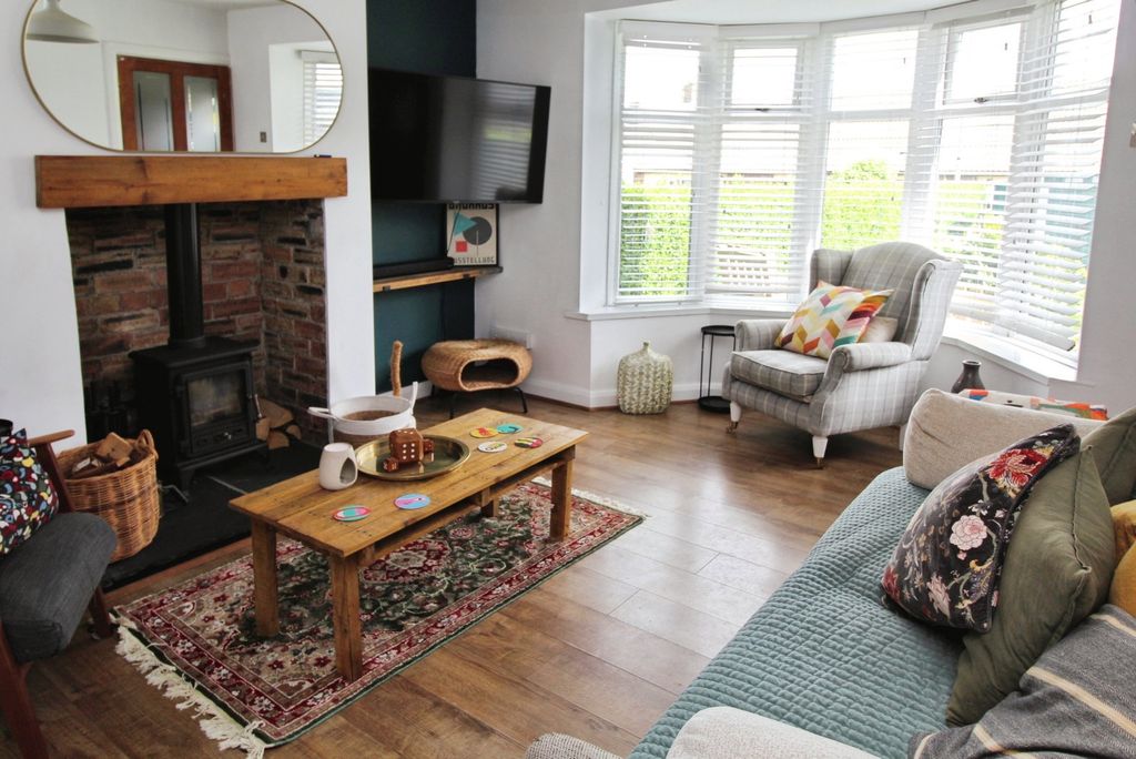 Property photo 3 of 15