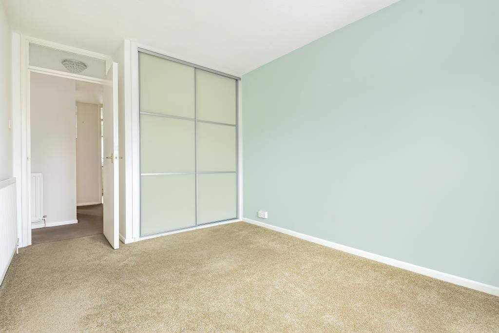 Property photo 3 of 9 Bedroom