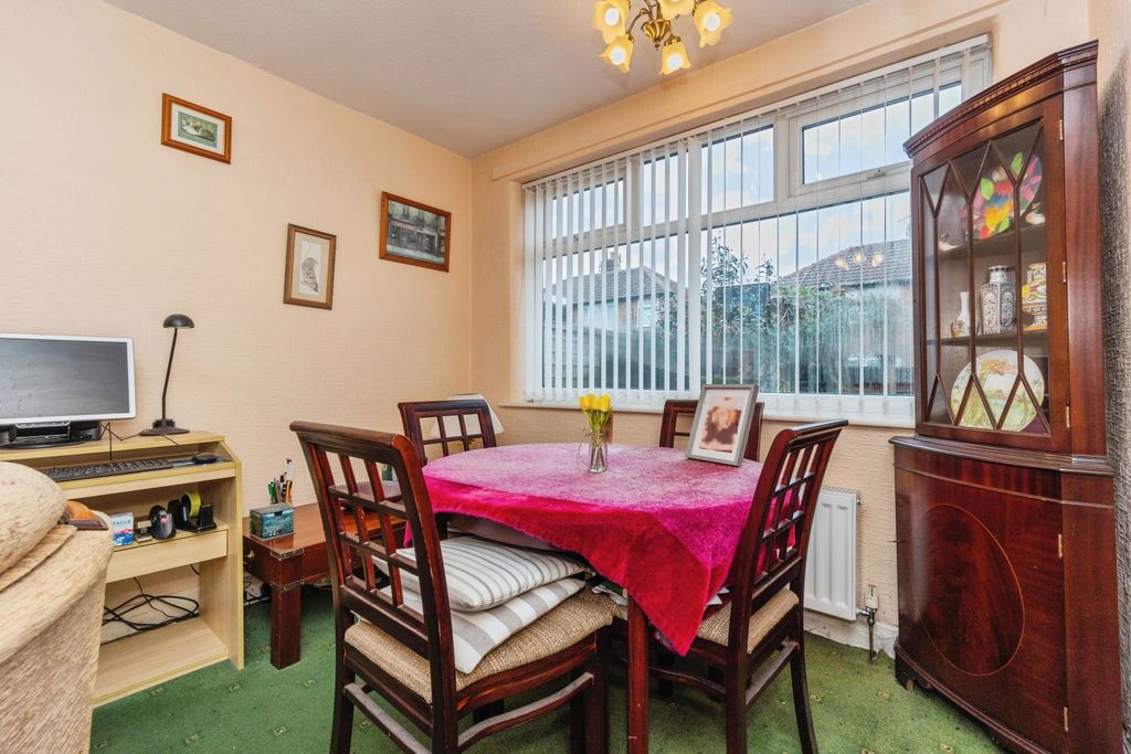 Property photo 2 of 15