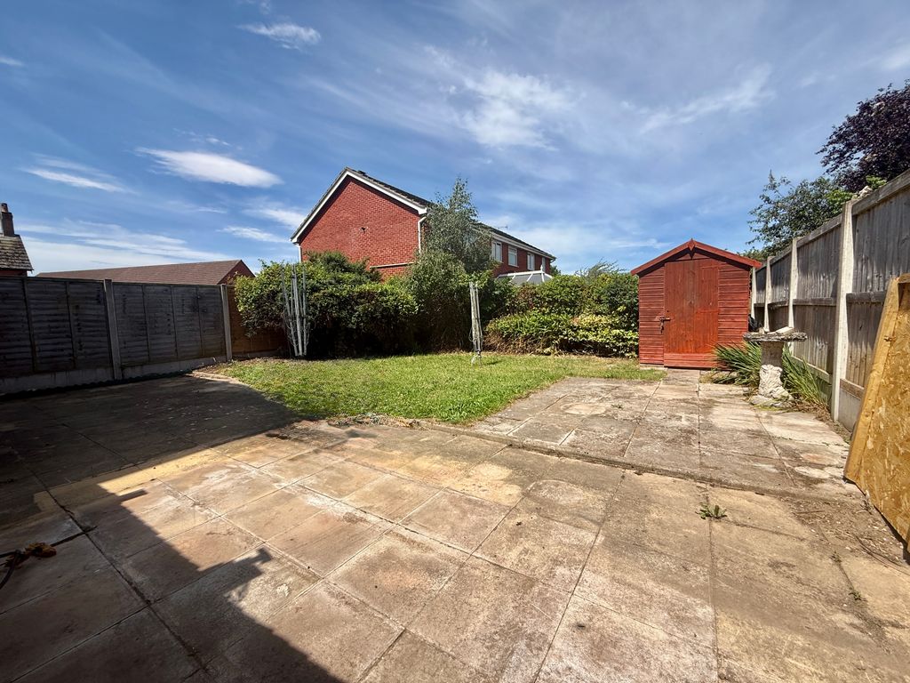Property photo 2 of 15