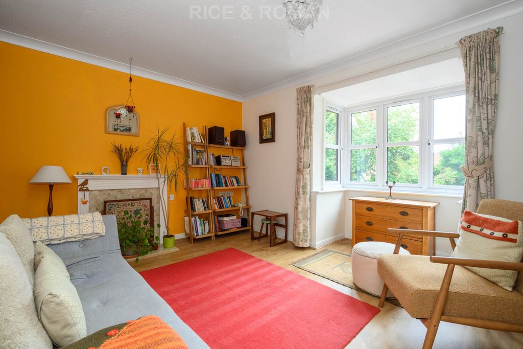 Property photo 3 of 15
